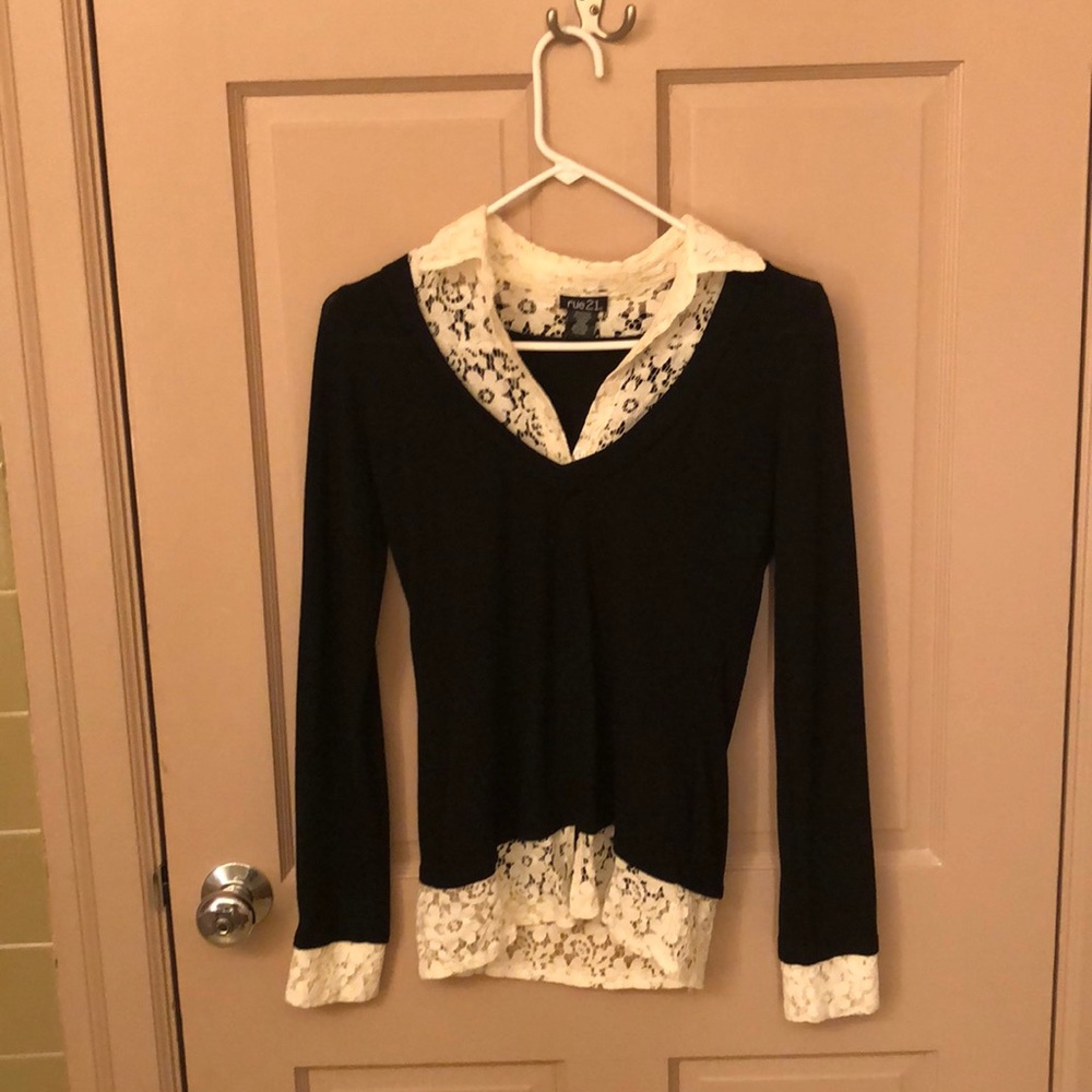 Rue 21 Black two-fed sweater